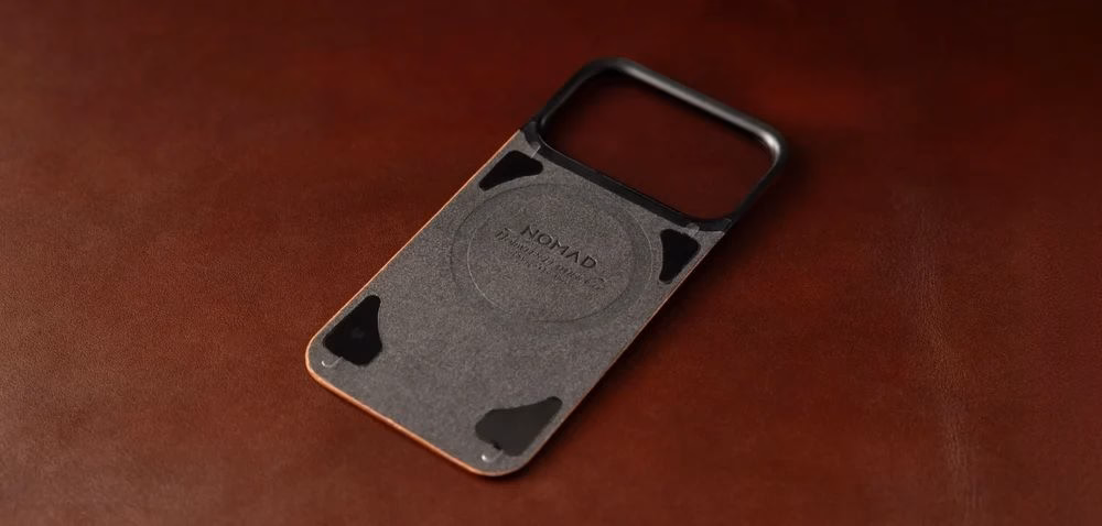 Внутрішній матеріал та полімерні патчі Nomad Magnetic Back Horween