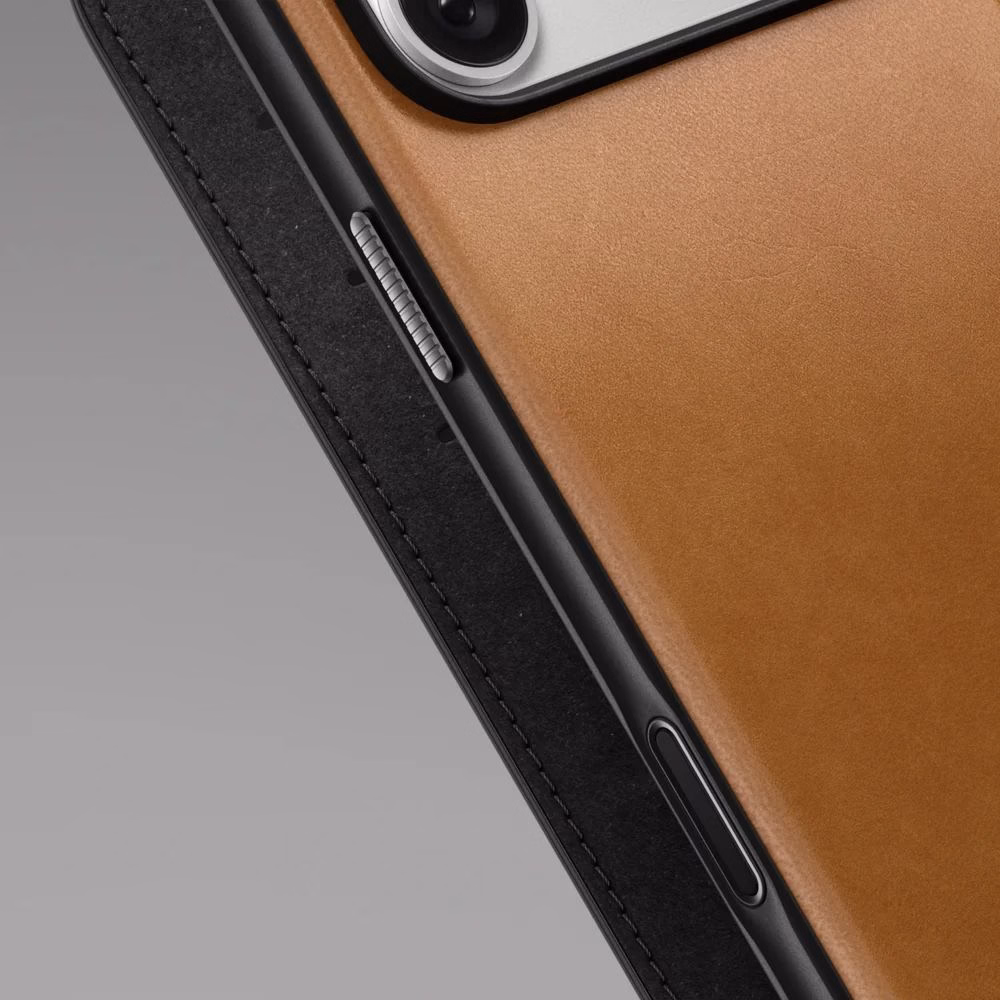 Ближний ракурс на кнопки чехла Nomad Modern Folio Camino