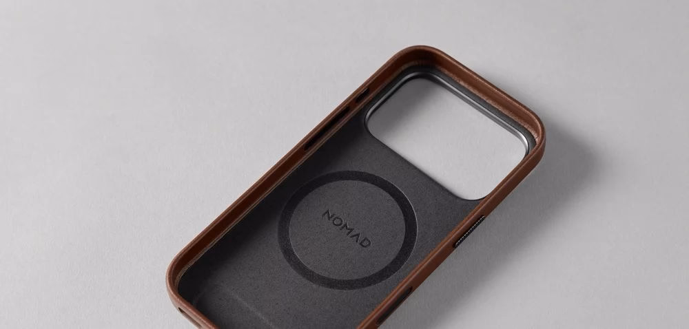 Микрофибра внутри чехла Nomad Traditional Camino Brown