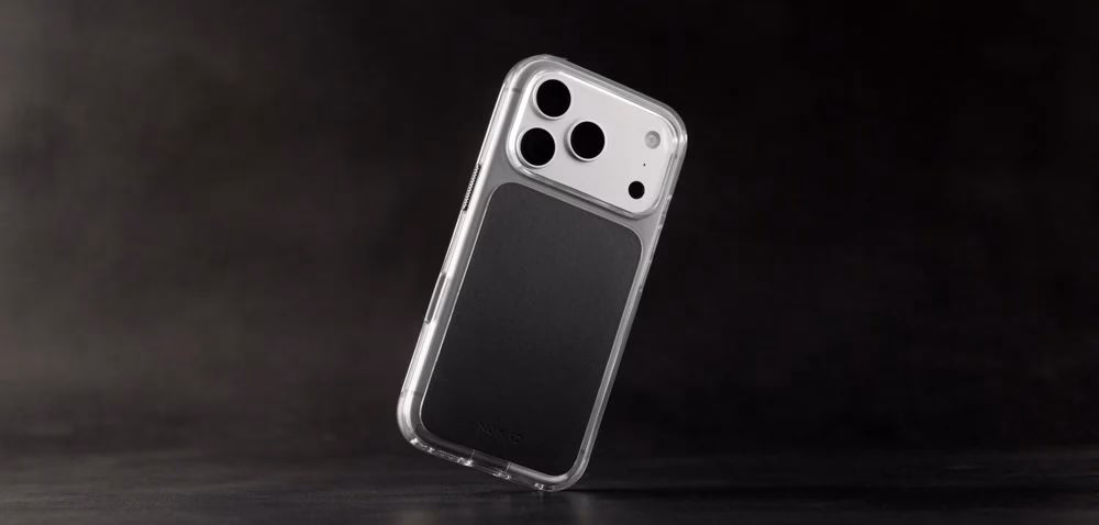 Чохол Nomad Clear Horween Black на iPhone 18 на графітному фоні