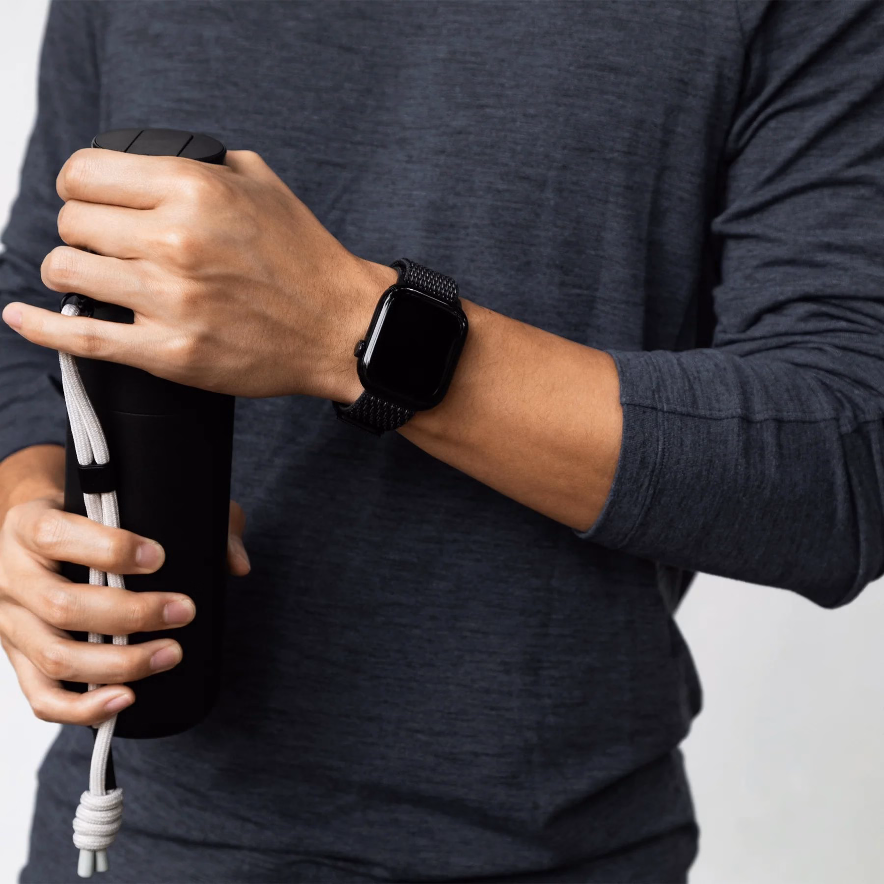 Отдых после спорта с Apple Watch и Native Union