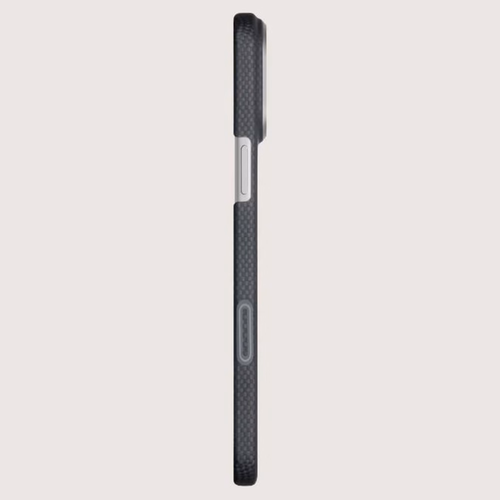 Товщина чохла Pitaka Edge Ultra-Slim Sakura Hours для iPhone 17 Pro