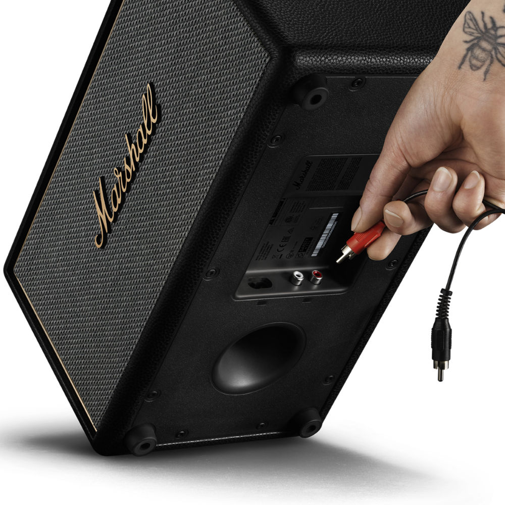 Задняя панель Marshall Stanmore IV: фазоинвертор и входы RCA и AUX