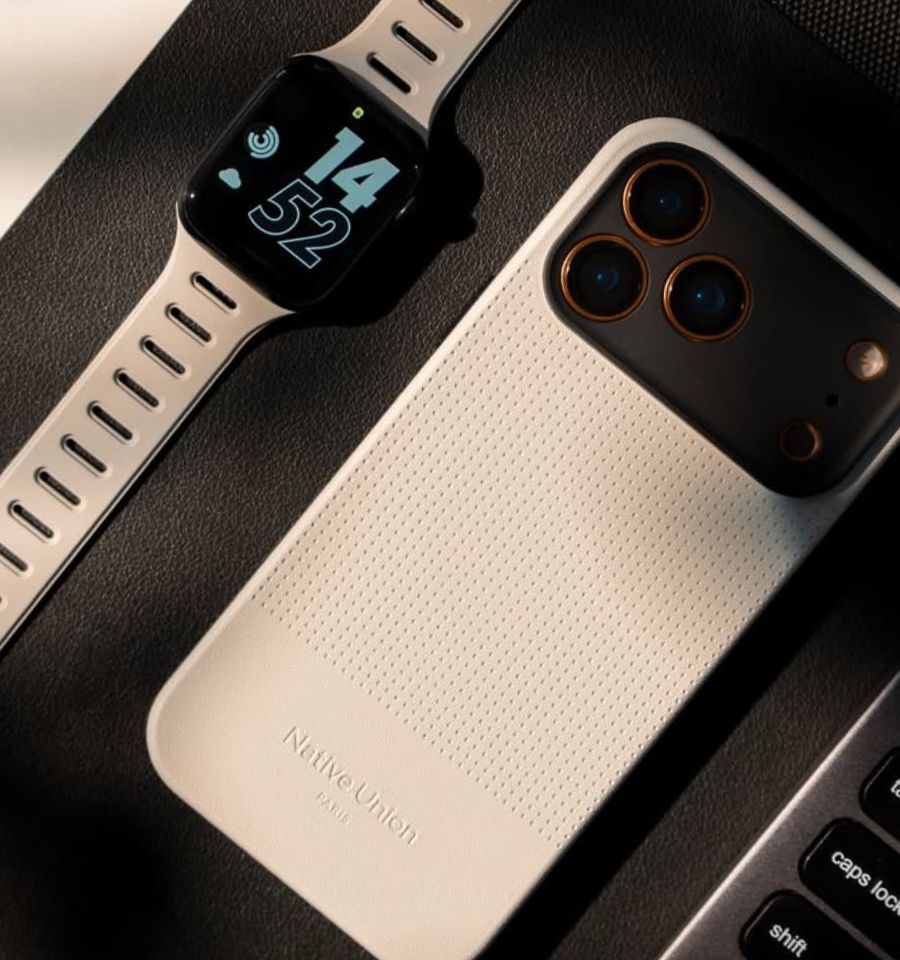 Чохол Native Union Active та водостійкий ремінець для Apple Watch у світлому кольорі SandStone
