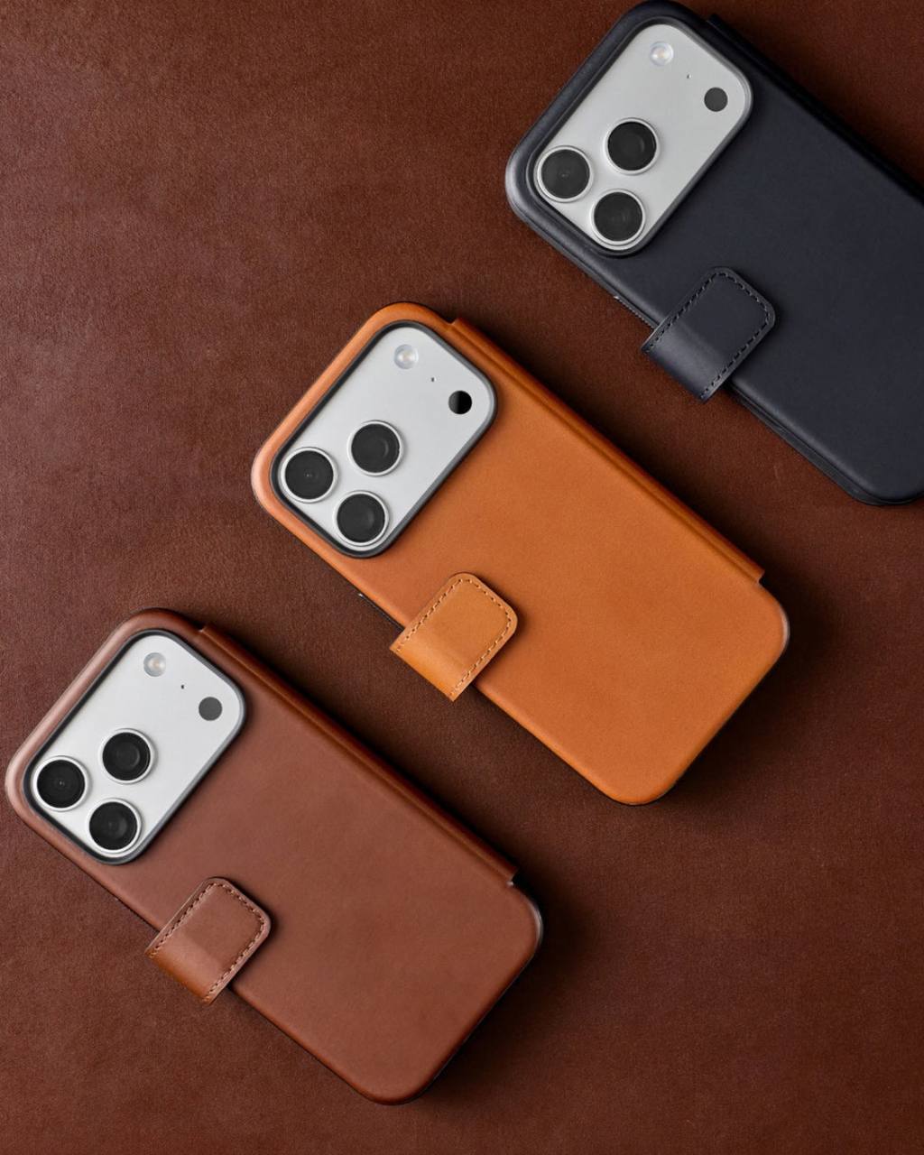 Чохол-гаманець Nomad Modern Leather Folio для iPhone 18 Pro