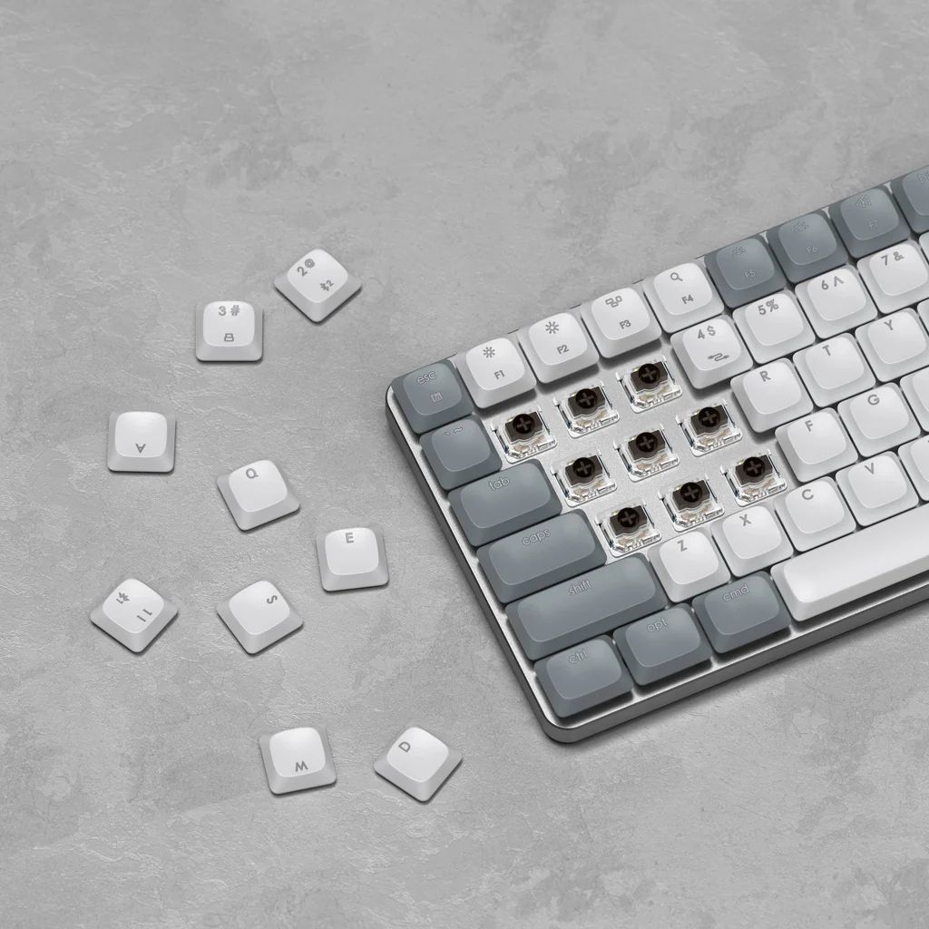 Satechi SM1 Brown Switches