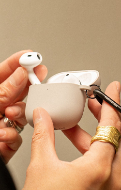 Чохли для AirPods