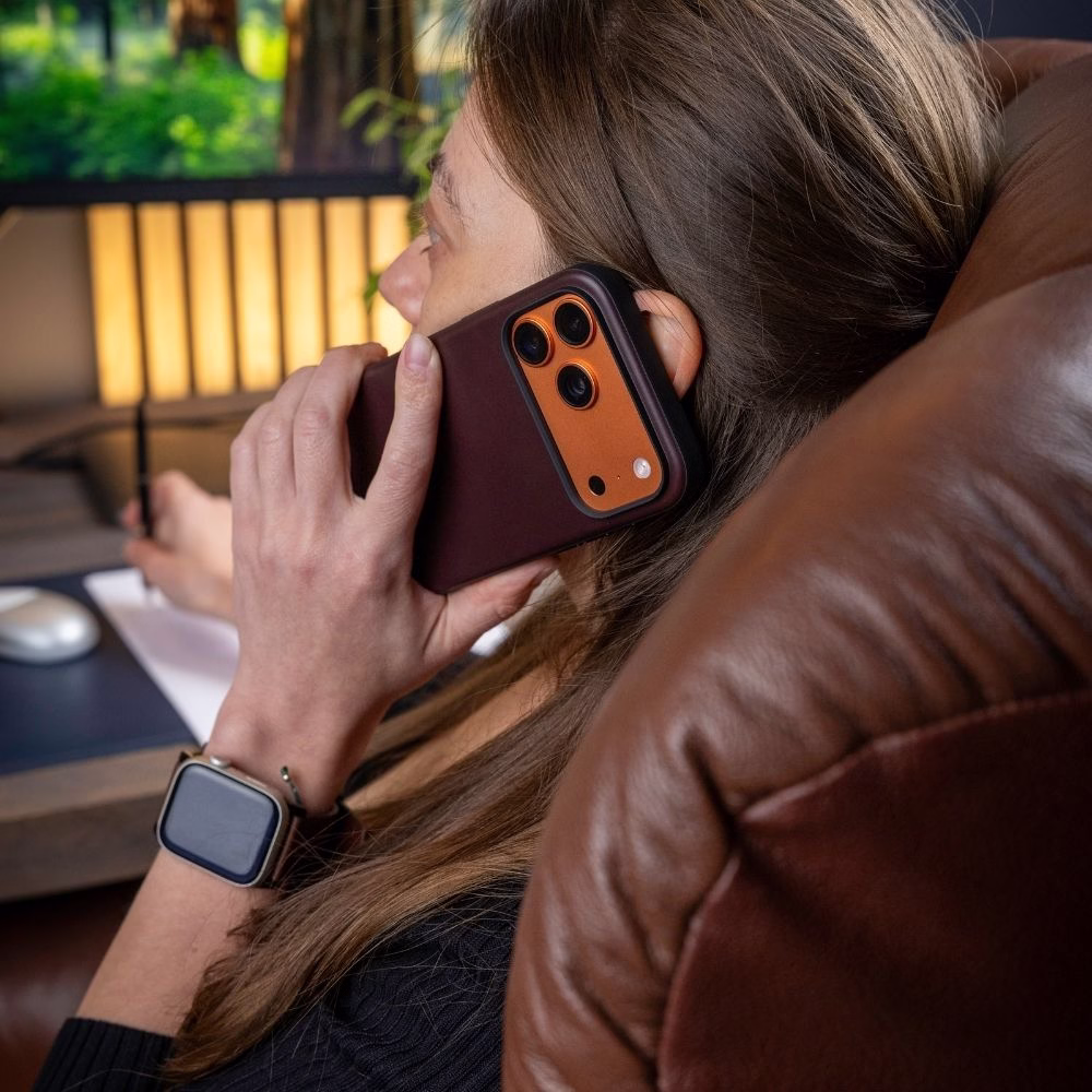 Шкіряний чохол Nomad Modern Horween Burgundy для iPhone 17 Pro Max - 2
