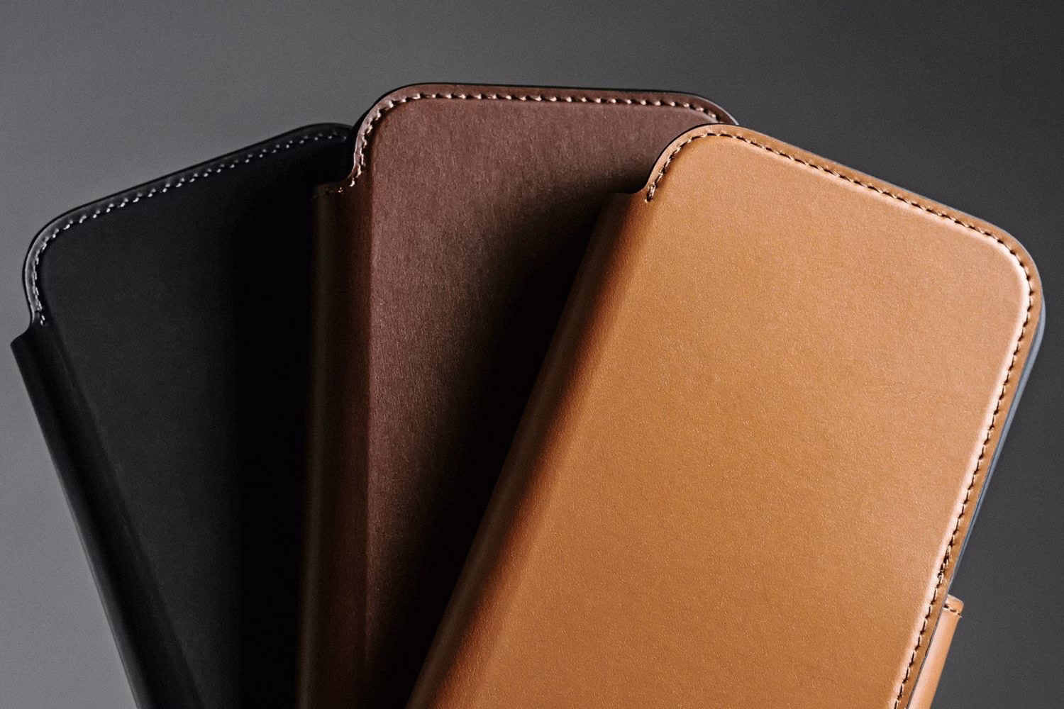 Кожаный чехол-книжка Nomad Modern Folio English Tan для iPhone 17 Pro - 3