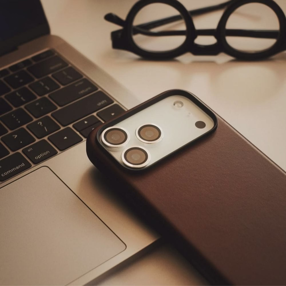 Шкіряний чохол Nomad Modern Horween Rustic Brown для iPhone 17 Pro - 6